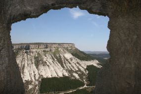 Chufut-cale cave town