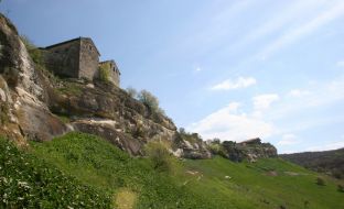 Chufut-cale cave town