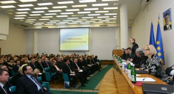 Yuliya Timoshenko during a conference with the administrative asset of the Dnepropetrovsk region