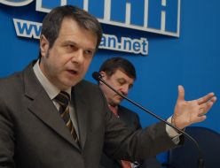 Vitaly Melnichyuk and Sergey Oksanich