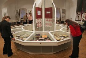 Eugeniy-Yuliy Pelenskiy’s books show