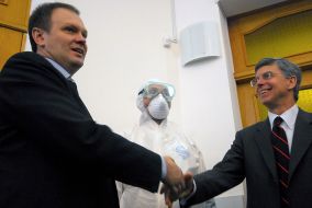 Vladimir Shandra and William Taylor. Meeting