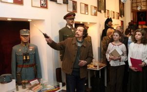 Lvov gallery of military forms