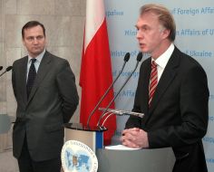 Vladimir Ogrizko and Radoslaw Sikorski