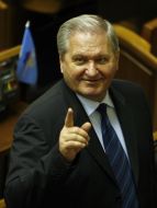 Виктор Тихонов