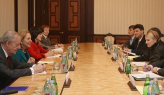 Benita Ferrero-Waldner and Yulia Timoshenko