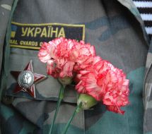 Сeremony of flowers laying to nwarrior-internationalist