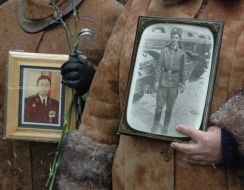 Сeremony of flowers laying to nwarrior-internationalist