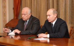 Vladimir Putin and Viktor Chernomyrdin
