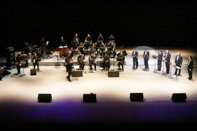 ”ManSound”. ”From Bach to Stevie Wonder”