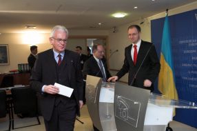 Arseny Yatsenyuk and Hans-Gert Poettering