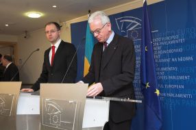 Arseny Yatsenyuk and Hans-Gert Poettering