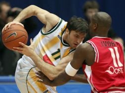 Manuchar Markoishvili and Ivory Titus