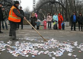 Destroying infringement products