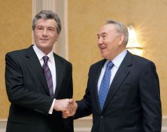 Viktor Yushchenko and Nursultan Nazarbayev