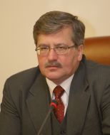 Бронислав Коморовский