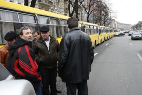 Забастовка частных перевозчиков на маршрутных такси