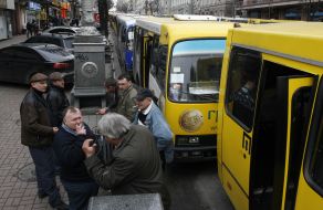 Забастовка частных перевозчиков на маршрутных такси