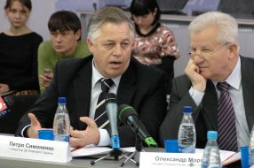 Petr Simonenko and Aleksandr Moroz