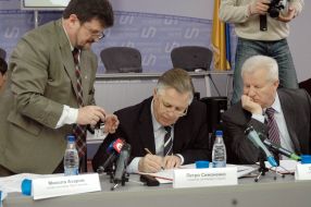 Petr Simonenko and Aleksandr Moroz