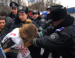 Акция протеста против застройки территории Октябрьской больницы