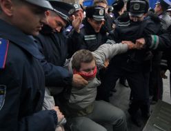 Акция протеста против застройки территории Октябрьской больницы