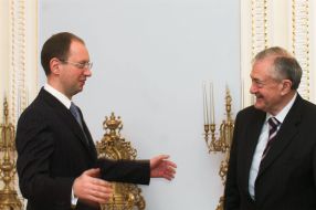 Arseny Yatsenyuk and Terry Davis