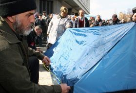 Пикетирование здания крымского парламента