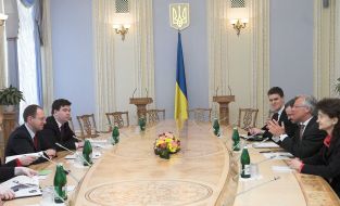 Meeting of Arseniy Yatsenyuk with Knut Vollebek