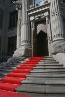 Red carpet at the Khimera house entry