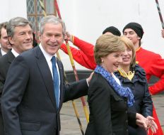 Джордж и Лора Буш, Виктор и Екатерина Ющенко