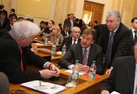 Учасники наради з інвесторами Євро-2012 в Україні