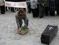 Митинг работников агрофирмы ”Провесинь”