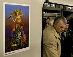 Художественная акция “Арт-состав” в Киевском метрополитене