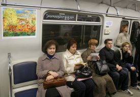 Художественная акция “Арт-состав” в Киевском метрополитене