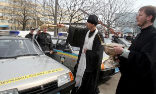 Father Yaroslav and the priest Vyacheslav