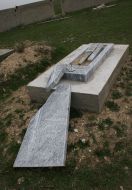 Акт вандализма на мусульманском кладбище