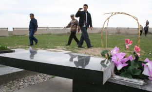 Акт вандализма на мусульманском кладбище