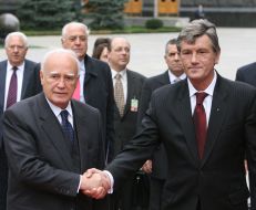Viktor Yushchenko and Karolos Papoulias