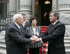 Viktor Yushchenko and Karolos Papoulias