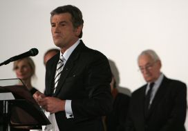 Viktor Yushchenko and Andrzej Wajda