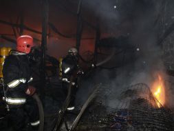 Пожар на рынке «Барабашово» в Харькове