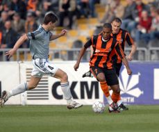 Fernandinho and Taras Stepanenko