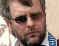 Виталий Струтинский