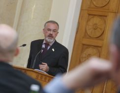 Дмитро Табачник