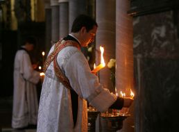 Easter divine service in St. Vladimir Cathedral