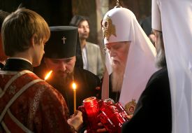 Сeremony of transmission of the Beneficial fire