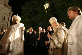 Andrey Klyuev, Nikolay Azarov, Vasiliy Gorbal and Metropolitan Vladimir