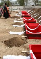 Похороны погибших на буровой платформе ”Таврида”