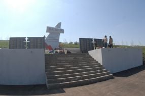 Monument at the Tu-154 accident place